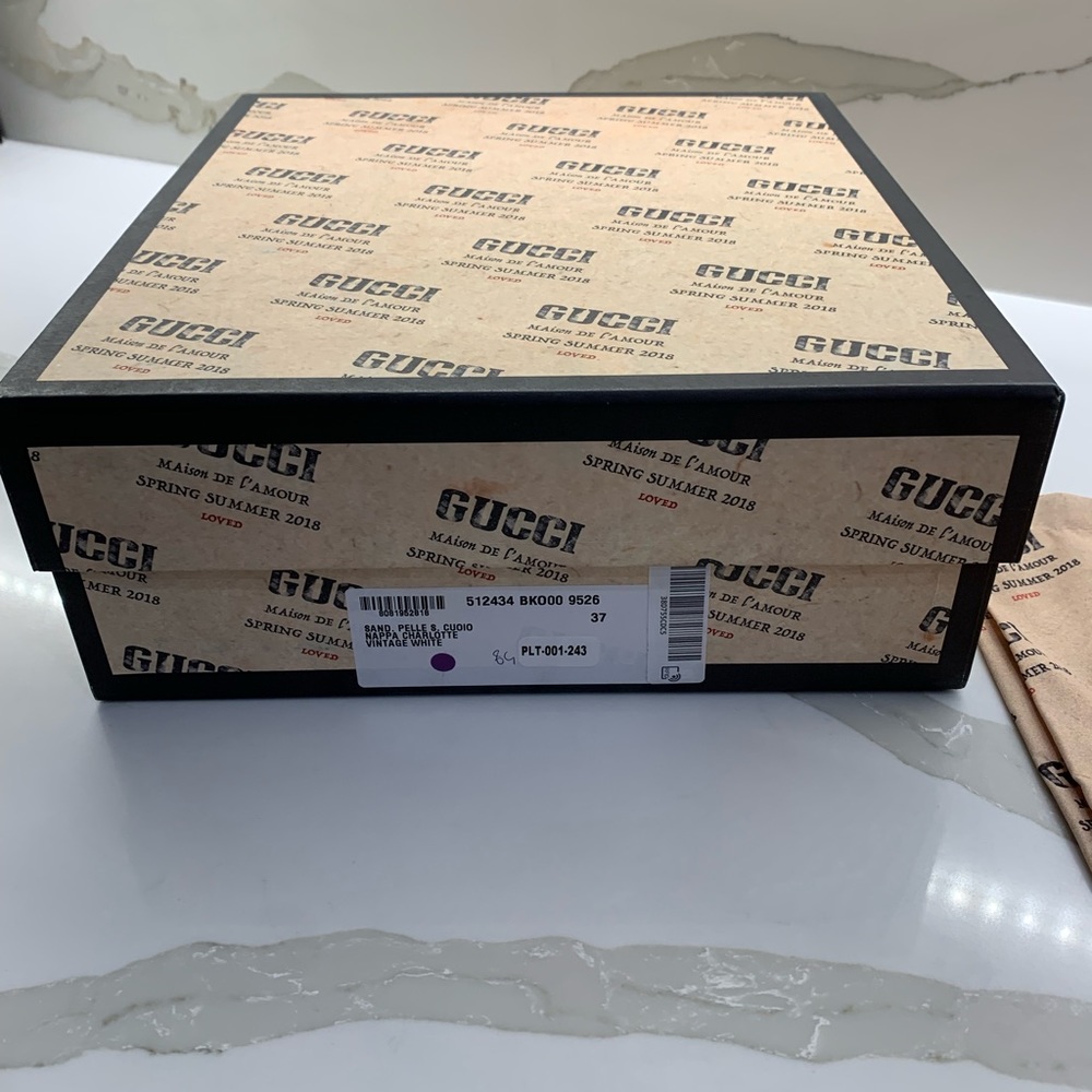 Gucci empty shoe box with 2 dust bags - Picture 4 of 16